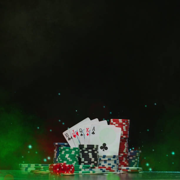 latar arcade gameplay screen showing spinning reels and win notification